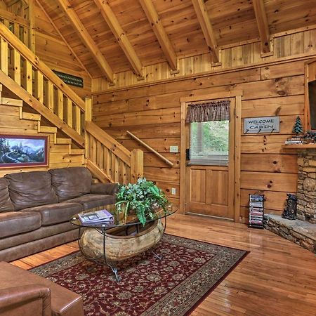 Villa Gatlinburg Mountainside Escape with Outdoor Hot Tub! Exterior foto