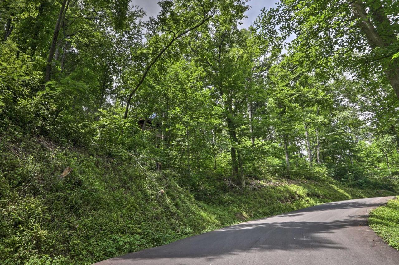 Villa Gatlinburg Mountainside Escape with Outdoor Hot Tub! Exterior foto