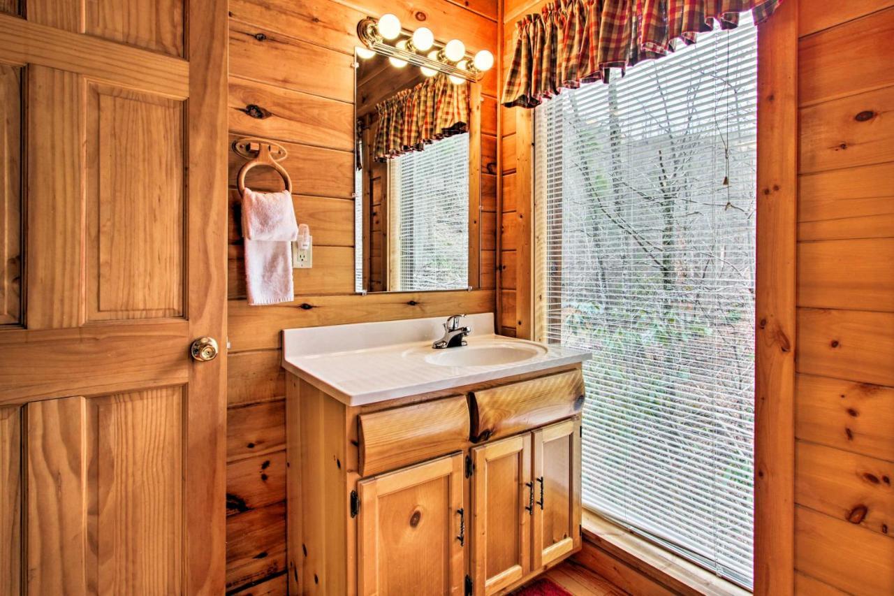 Villa Gatlinburg Mountainside Escape with Outdoor Hot Tub! Exterior foto